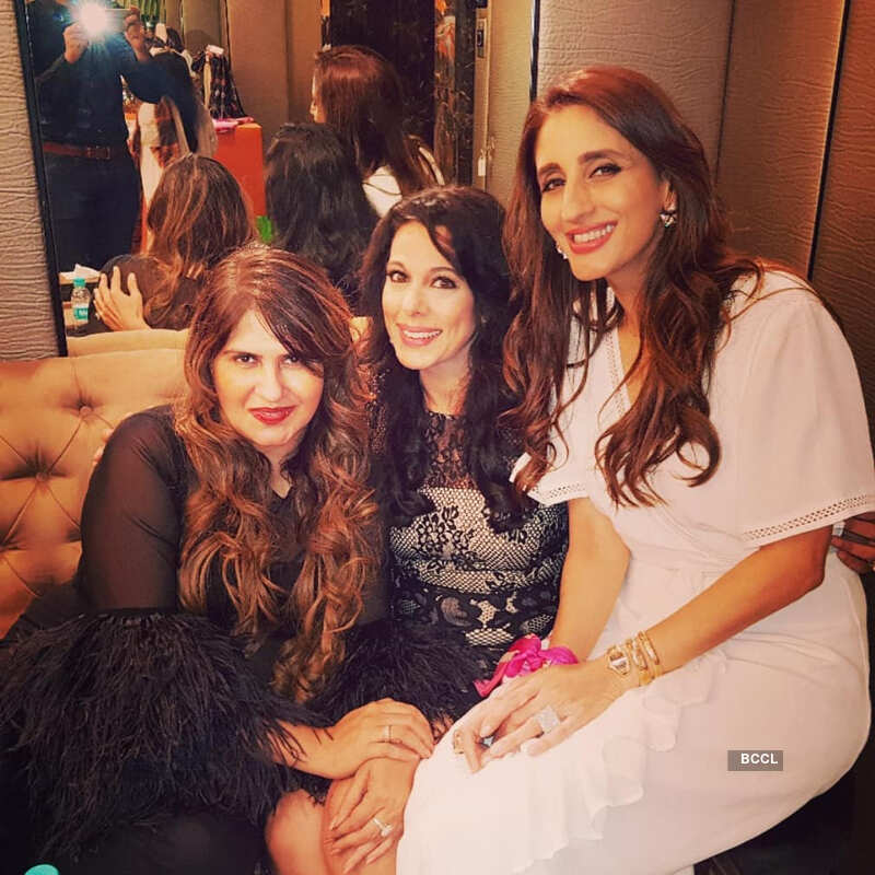 Pooja Bedi's pictures