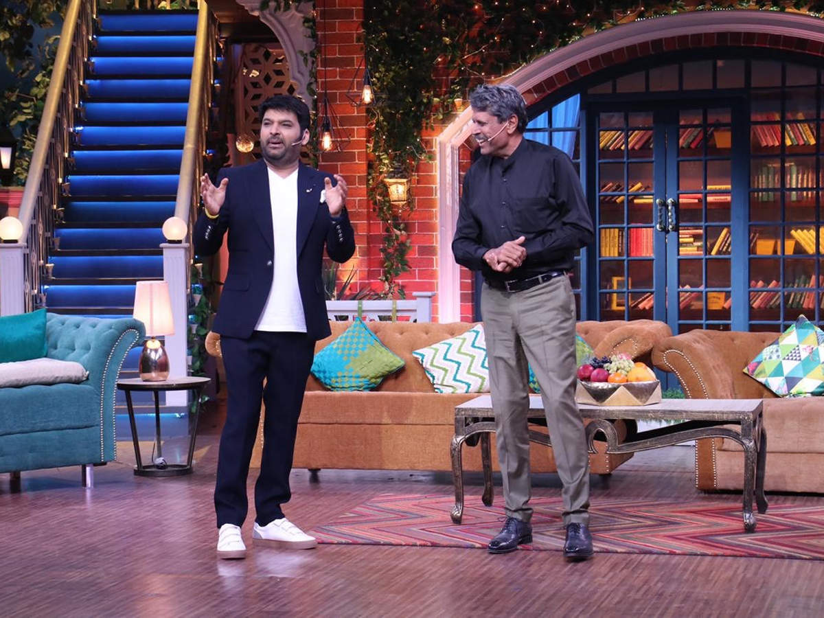   Kapil meets kapil "title =" Kapil meets kapil "/> </div>
<p>  Indian cricketers Kapil Dev, Ravi Shastri, Mohinder Singh Amarnath, Sandeep Patil, Dilip Vengsarkar, Krishnamachari Srikkanth, Kirti Azad, among others. others Kapil Sharma and his team have just finished filming the show.<br />
</p>
<div data-type=