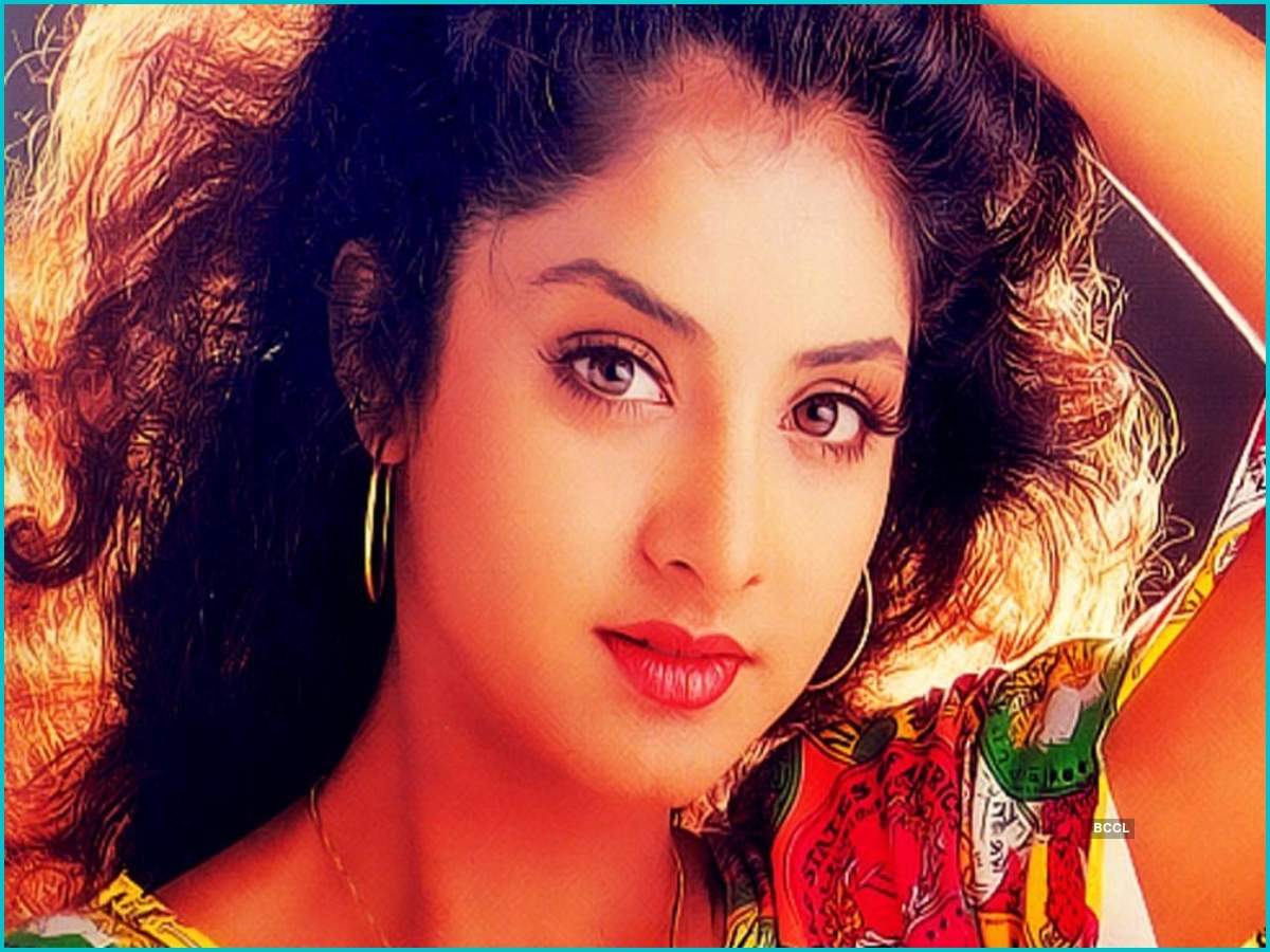 45th Birth Anniversary of Divya Bharti: 5 Defining Moments in her Glorious  Showbiz Journey | The Times of India