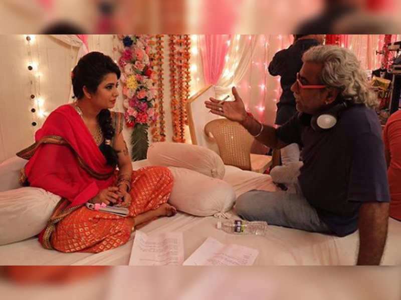 'Dokyala Shot': Prajakta Mali shares a behind-the-scene picture from the sets of the film
