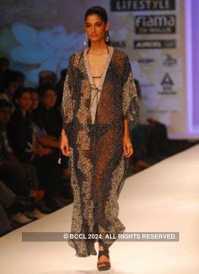 WIFW' 11: Pashma