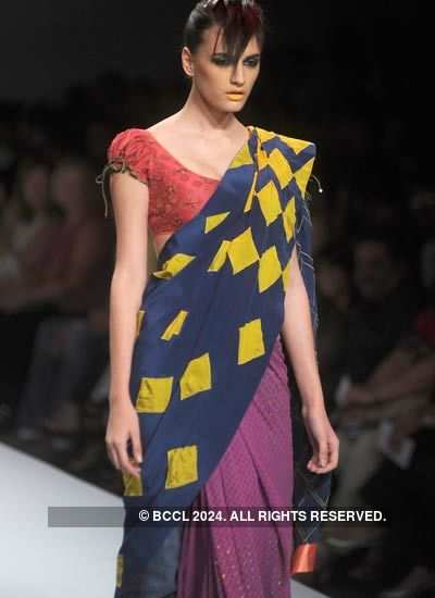 WIFW' 11: Nida Mahmood