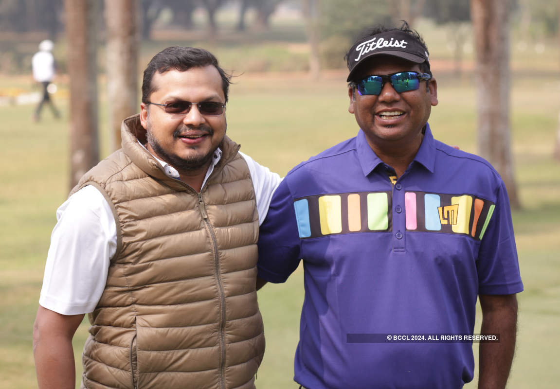 Golfers participate in Royal Premiere Golf League