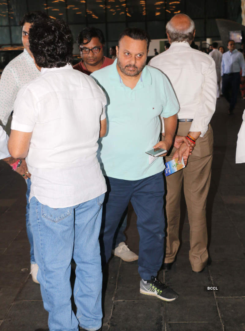 Salman Khan, Tabu, Madhuri Dixit and other celebs attend Raj Kumar Barjatya's prayer meet