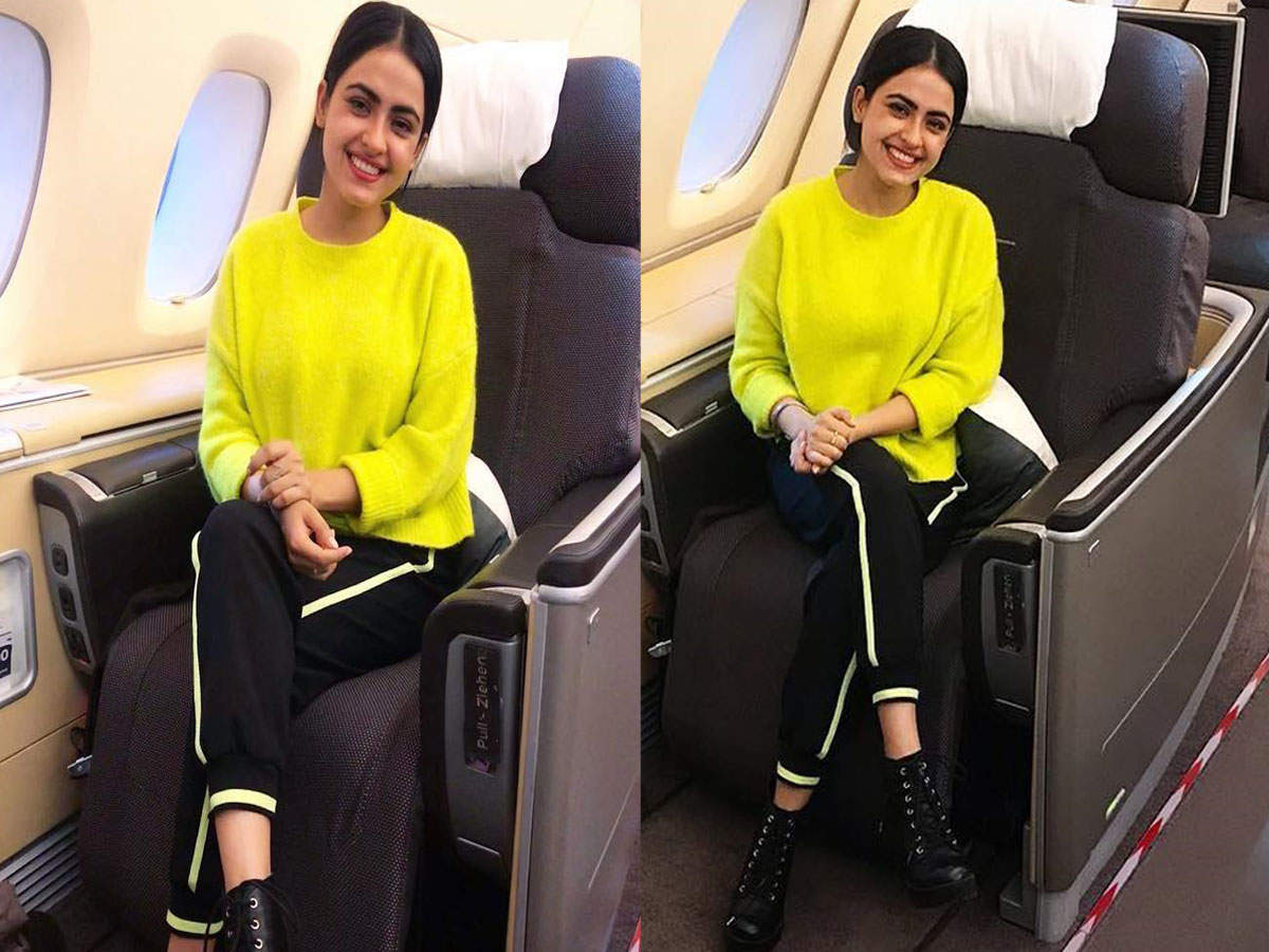 Pic: Dressed in her comfy best, Simi Chahal flies home