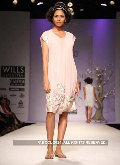 WIFW' 11: Urvashi Kaur