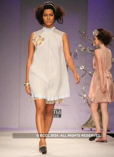 WIFW' 11: Urvashi Kaur