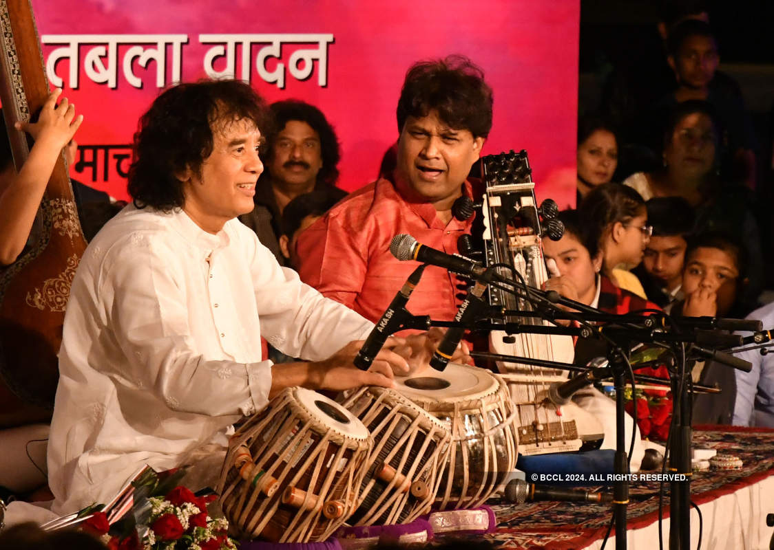 Ustad Zakir Hussain performs at Bharat Bhavan