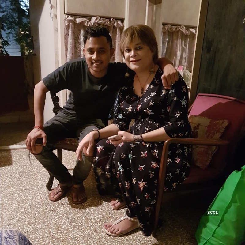 Bobby Darling seeks divorce from husband