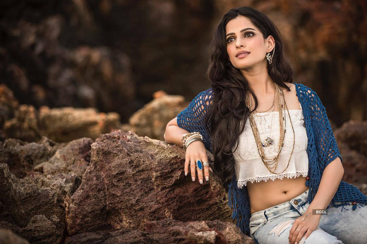 Priya Bapat, the 'Fashion Queen' of Marathi film industry