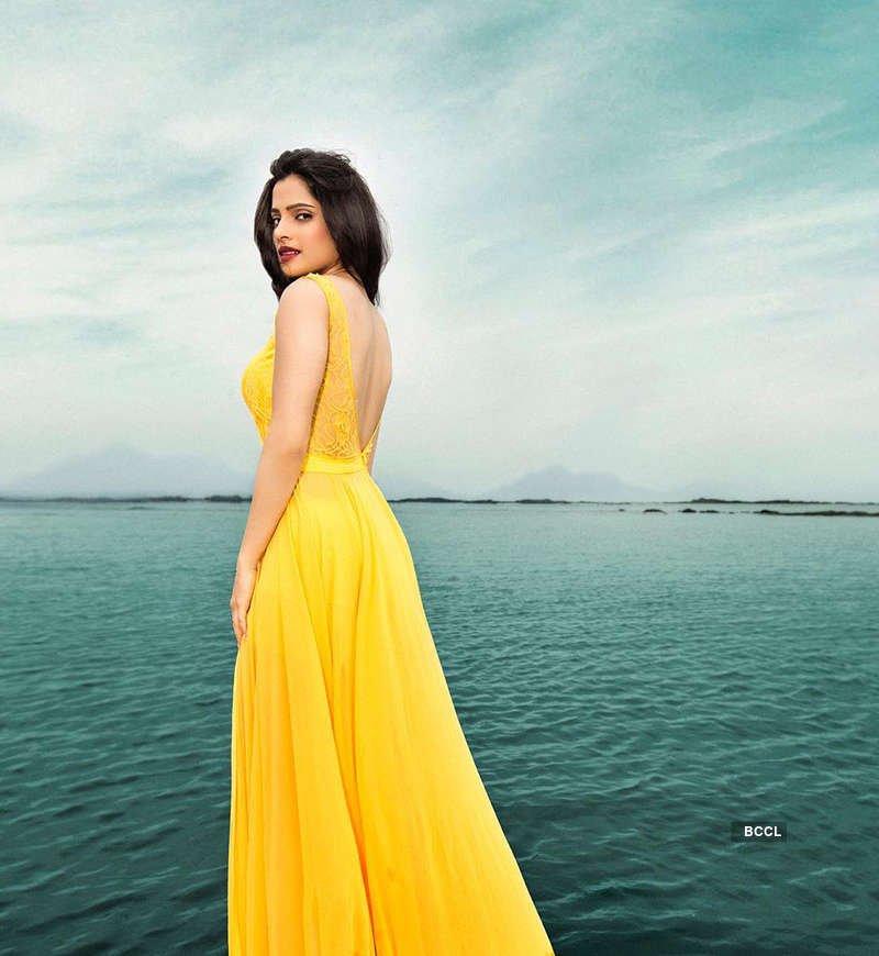 Priya Bapat, the 'Fashion Queen' of Marathi film industry