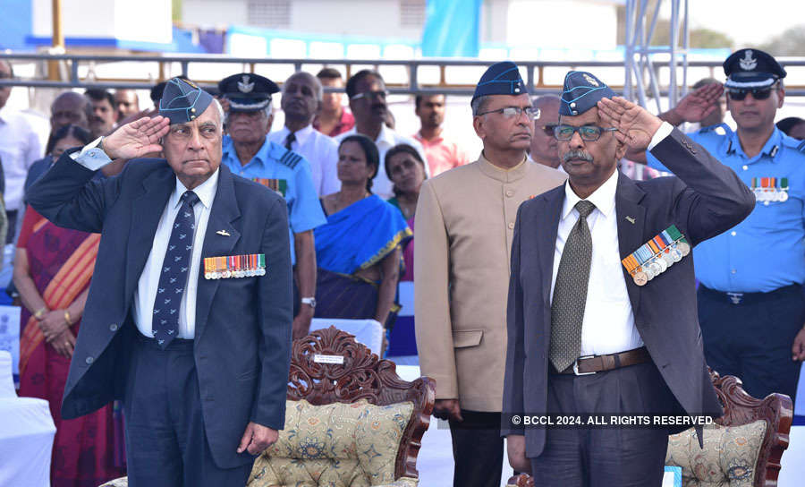 Air Force Station, Hakimpet awarded Colours by President Ram Nath Kovind