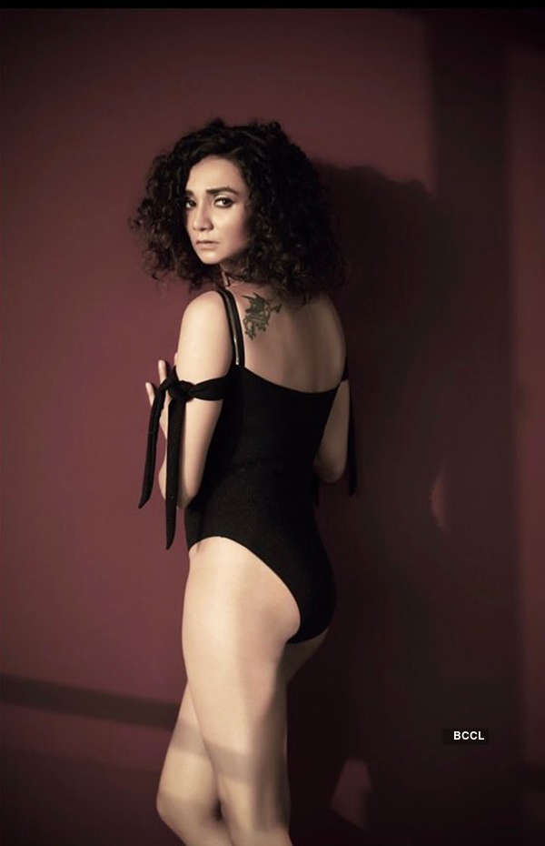 Ira Dubey teases fans with her beach vacation pictures