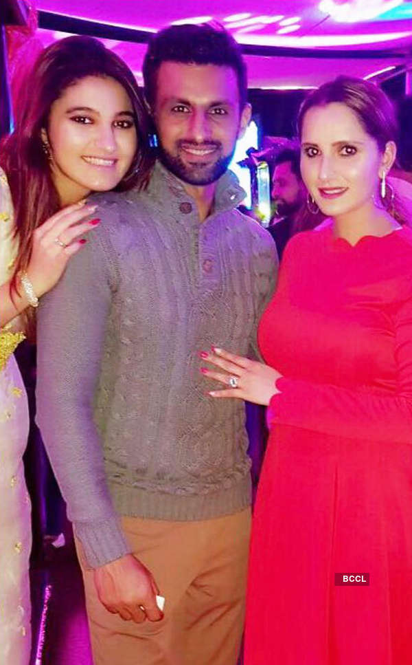 New pictures from Sania Mirza's sister Anam Mirza and Asad's wedding party