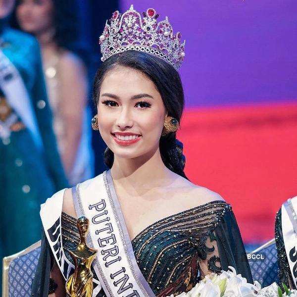 Frederika Alexika crowned Miss Puteri Indonesia 2019