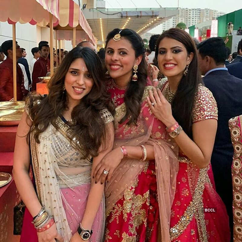 Shloka Mehta steps out in style with BFFs for the first time post her wedding