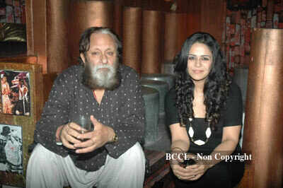 TV serial 'Maryada' bash celebrated at 100 in Mumbai.