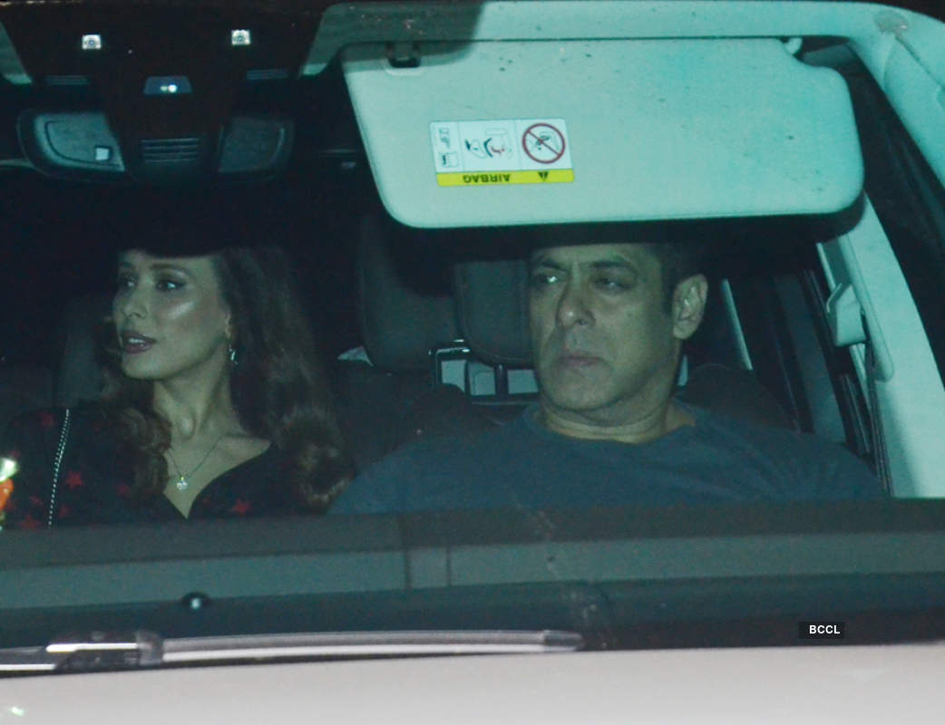 Salman Khan and rumoured girlfriend Iulia Vantur arrive together at Seema Khan's birthday party