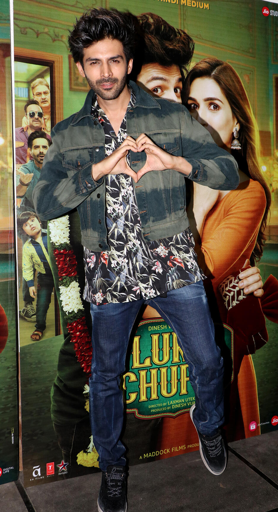   Luka Chuppi bash (6) 