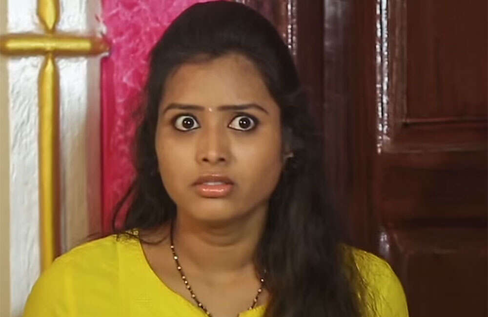 Aa-Nimisham4