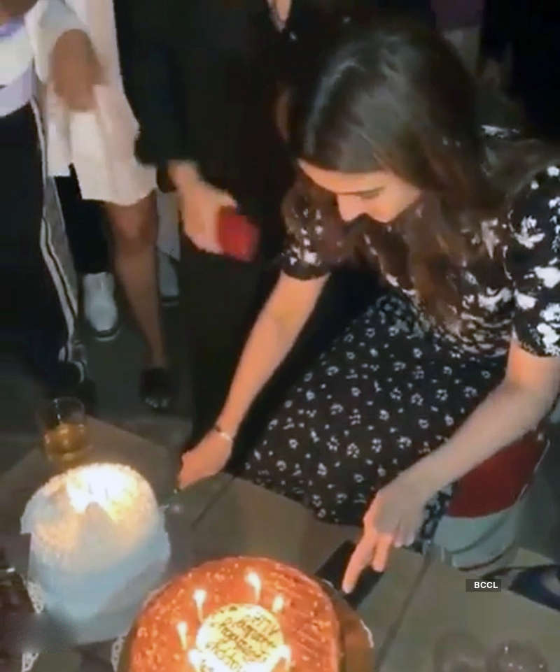 Alia Bhatt celebrates birthday with beau Ranbir Kapoor and BFFs in style