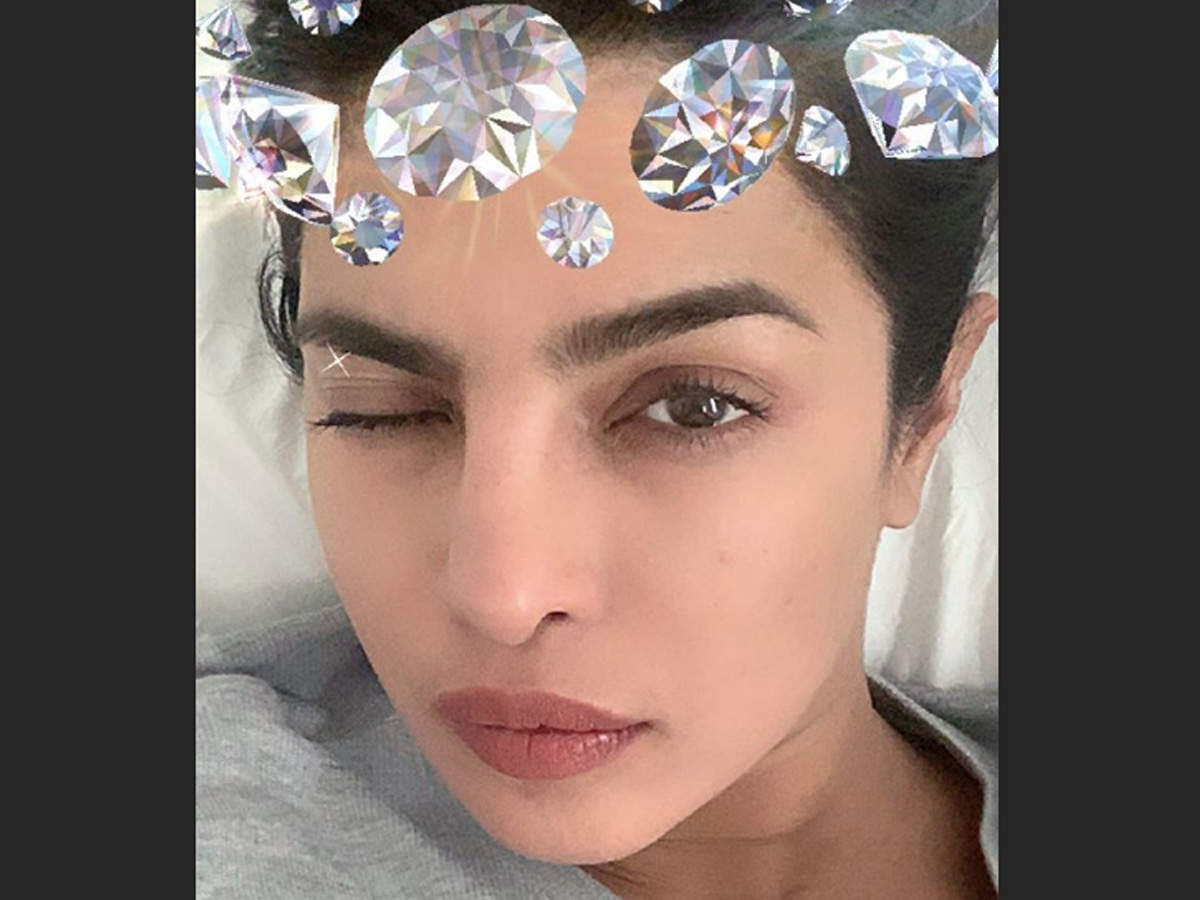 Photo: Priyanka Chopra flaunts a crown made up of diamonds in her latest candid selfie
