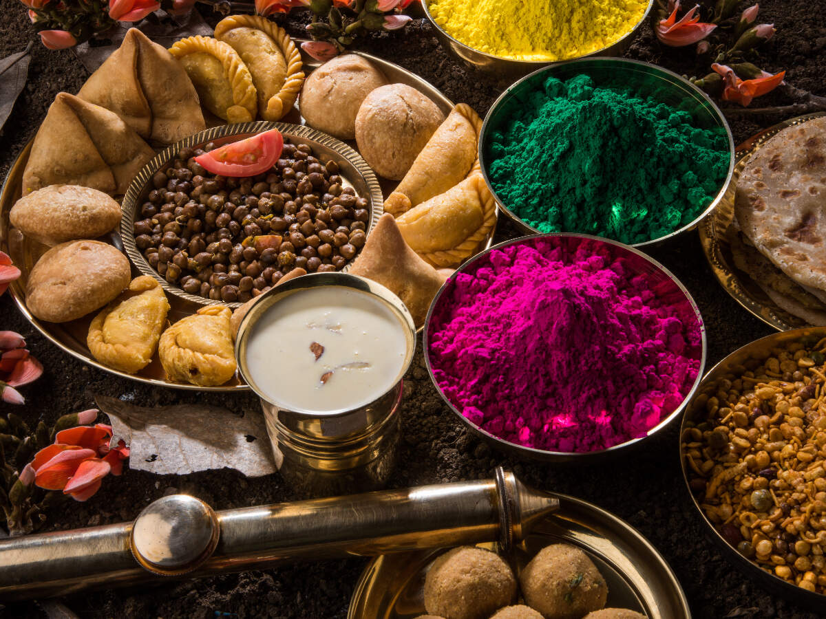 Here is how you can maintain your diet this Holi