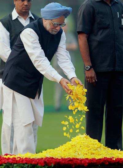 Indira Gandhi's 26th death anniv.