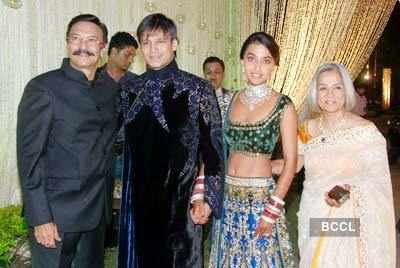 Meghna Oberoi with husband at Vivek Oberoi and Priyanka Alva's wedding ...