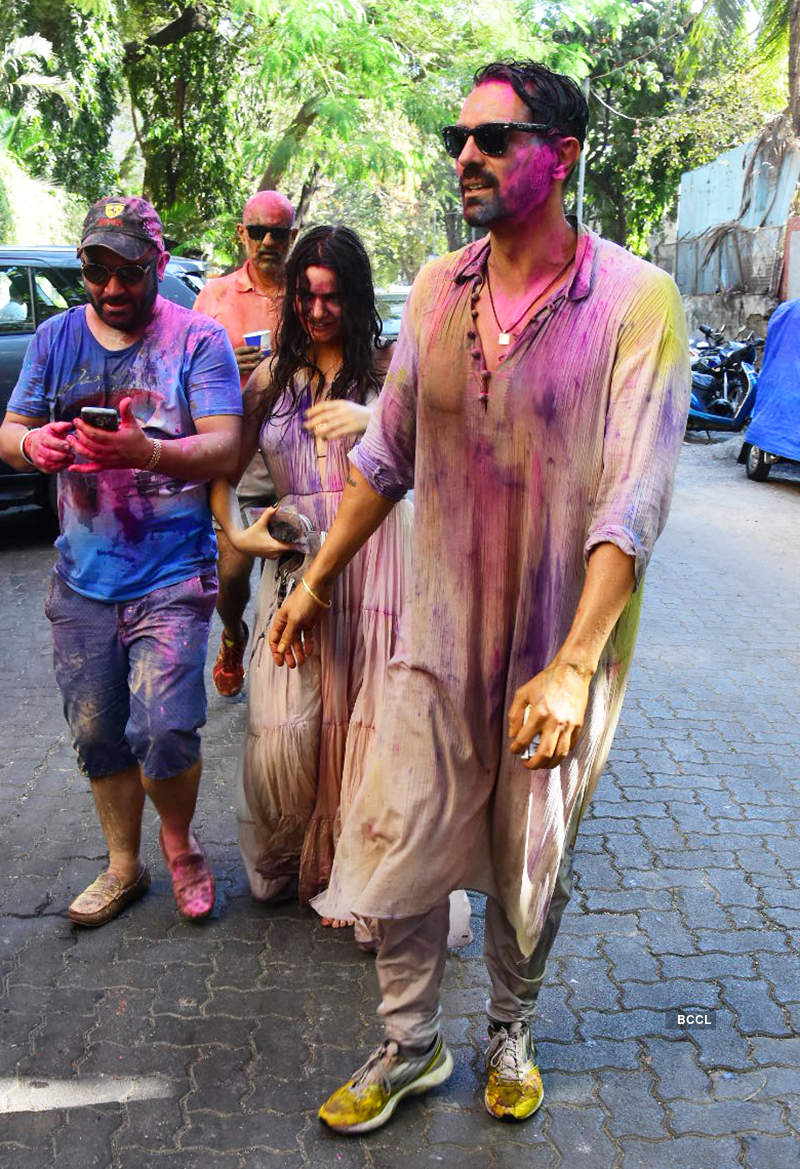 Lovebirds Farhan-Shibani, Arjun-Gabriella steal limelight at Bollywood’s starry Holi parties