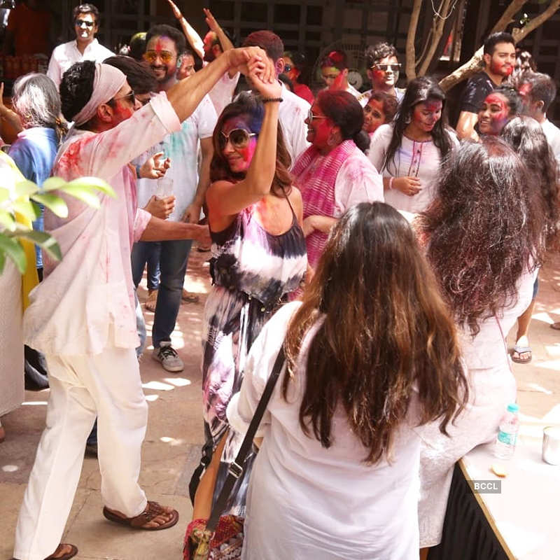 Lovebirds Farhan-Shibani, Arjun-Gabriella steal limelight at Bollywood’s starry Holi parties