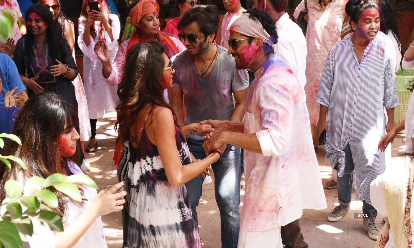 Lovebirds Farhan-Shibani, Arjun-Gabriella steal limelight at Bollywood’s starry Holi parties