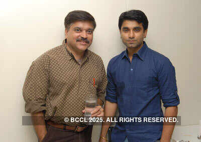 Fionaa lounge DJ party