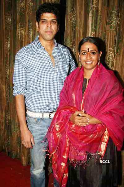 Murli Sharma With Ashwini Kalsekar R At The Music Launch Of The Marathi Movie Sumbraan At Mig Club Mumbai On November 1 2010 Photogallery