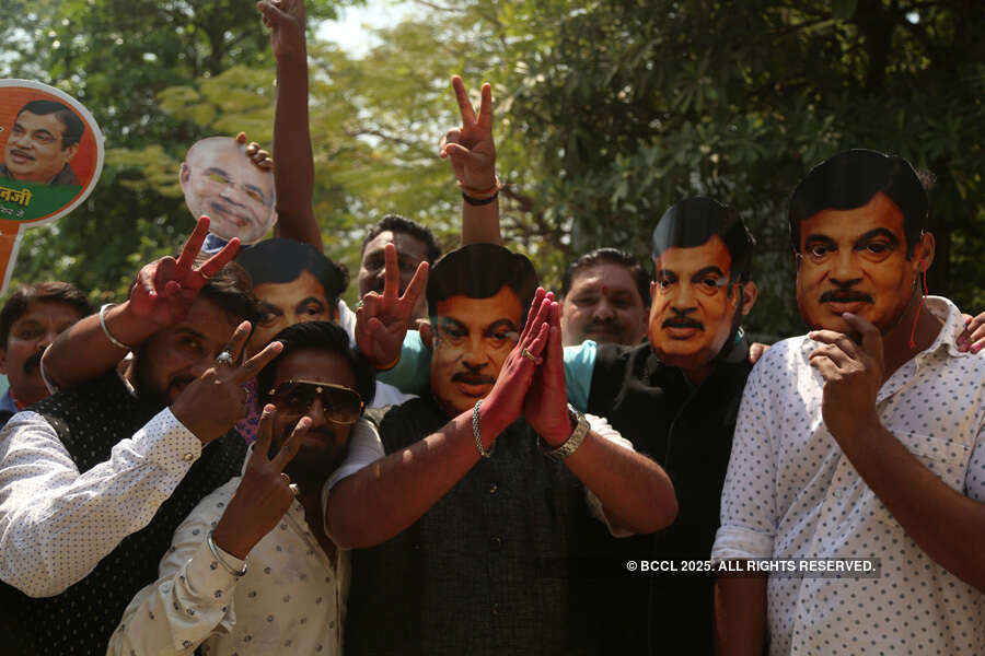 Union Minister Nitin Gadkari files nomination