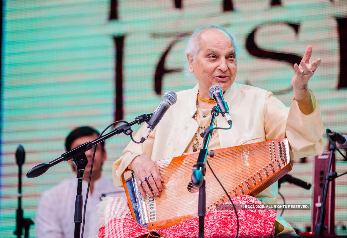 Pandit Jasraj celebrates his 89th birthday