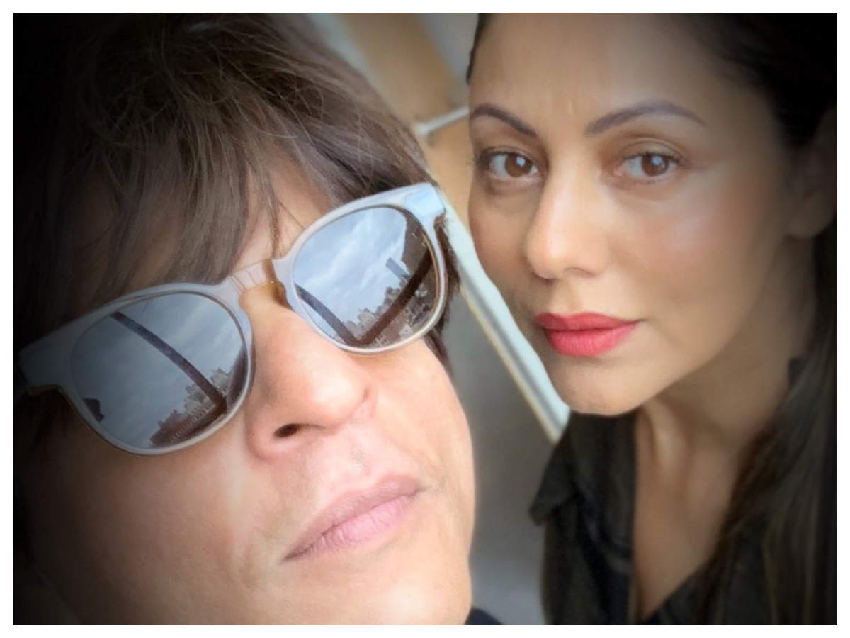 Photo: Shah Rukh Khan has the sweetest words for wife Gauri