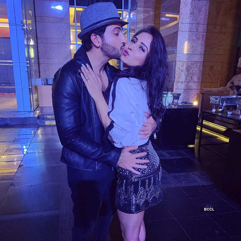 Dheeraj Dhoopar and Vinny Arora chill out in Goa