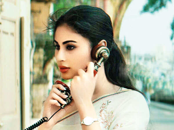   Mouni Roy in a scene shot in Junagadh "title =" Mouni Roy in a scene shot in Junagadh "/> </div>
<p>  The biggest part of the movie's action takes place in Pakistan. it was impossible to get to a place, Robbie was "The last Indian series was shot in a place called Malerkotla in Punjab to capture Pakistan, so they look alike, and for some strange reason nobody has yet We explored these places in Gujarat, so we built the film, "he said, adding," Congratulations to our production team who worked very hard to find such appropriate places. "</p>
<p><strong>  "In Kashmir, we used the premises to be part of the shooting of the film" </strong><br />
<br />  Since John plays the role of a RAW agent, we see him cross the Indian subcontinent. It has therefore also become essential to film in Nepal and Kashmir, a crucial part of the story taking place there. Robbie says, "We shot in Pokhara in Nepal, a quaint old town about 5 hours drive from Kathmandu, the capital. Not only that, the locations were great and the food was absolutely fabulous. "<br />
</p>
<div data-type=