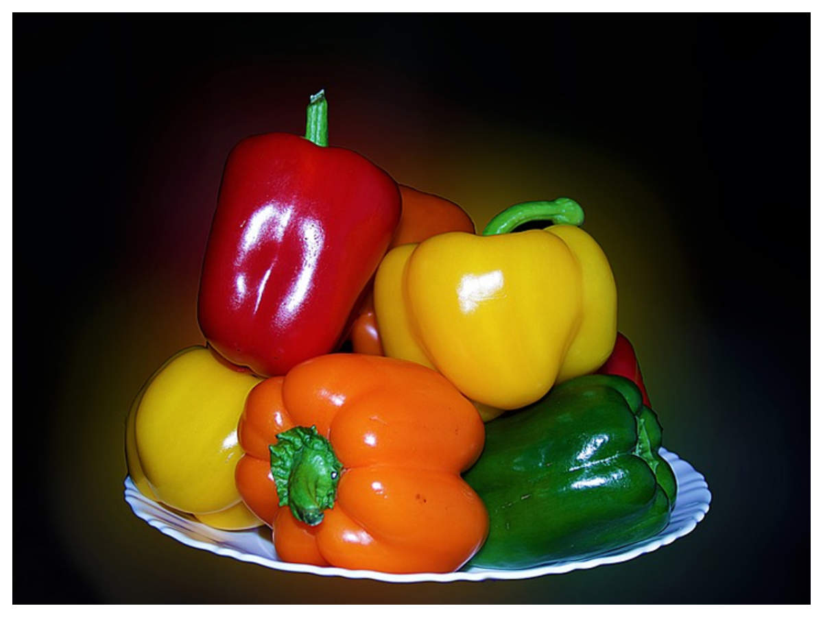 What's The Difference Between Green, Yellow, And Red Bell Peppers?
