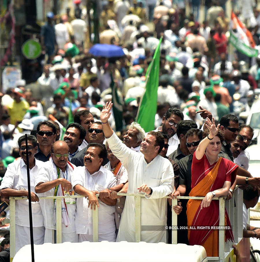 Rahul Gandhi holds mega roadshow in Wayanad