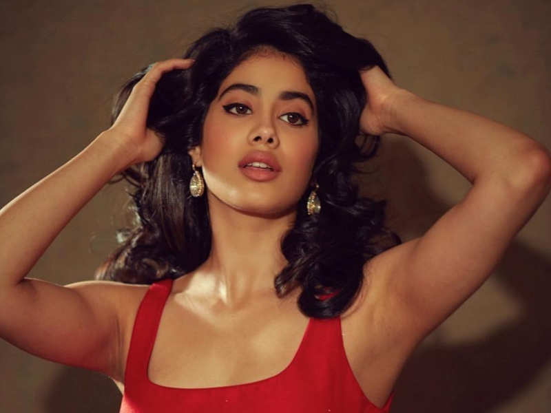 Rooh-Afza': Janhvi Kapoor to play a double role in her next film?
