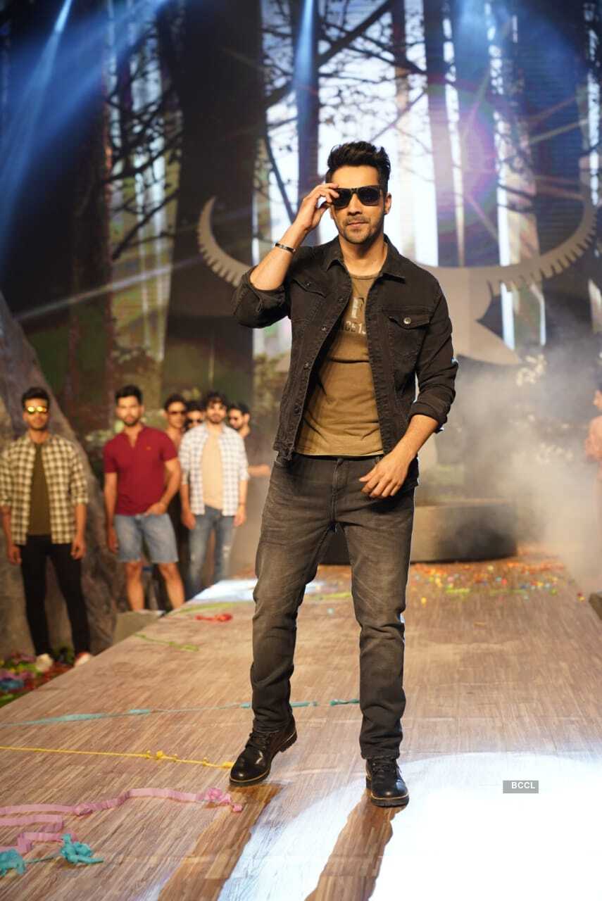 Fashion Choreographer​ Lokesh Sharma & Bollywood actor Varun Dhawan come together for a fashion event