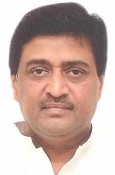 ASHOK SHANKARRAO CHAVAN : Bio, Political life, Family & Top stories