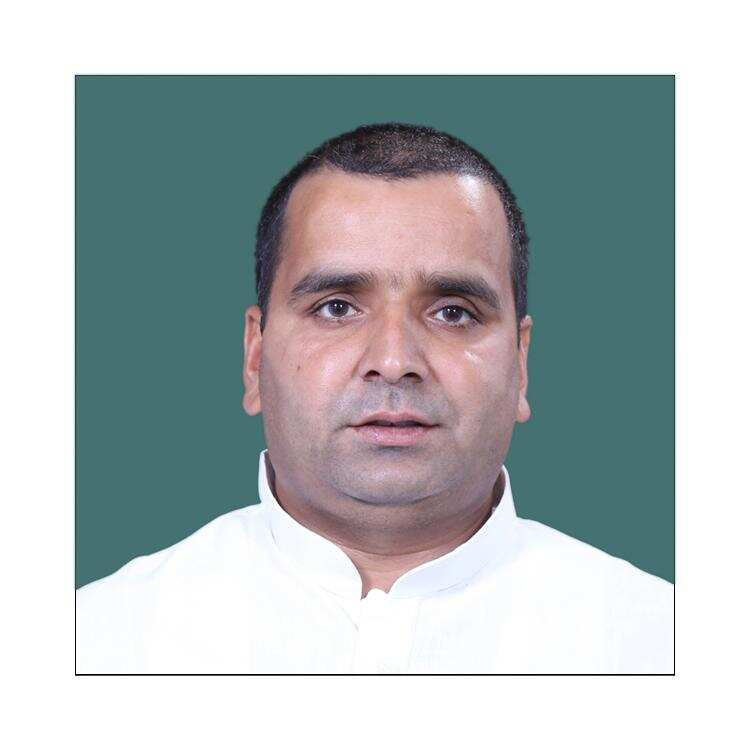 DHARMENDRA YADAV : Bio, Political life, Family & Top stories