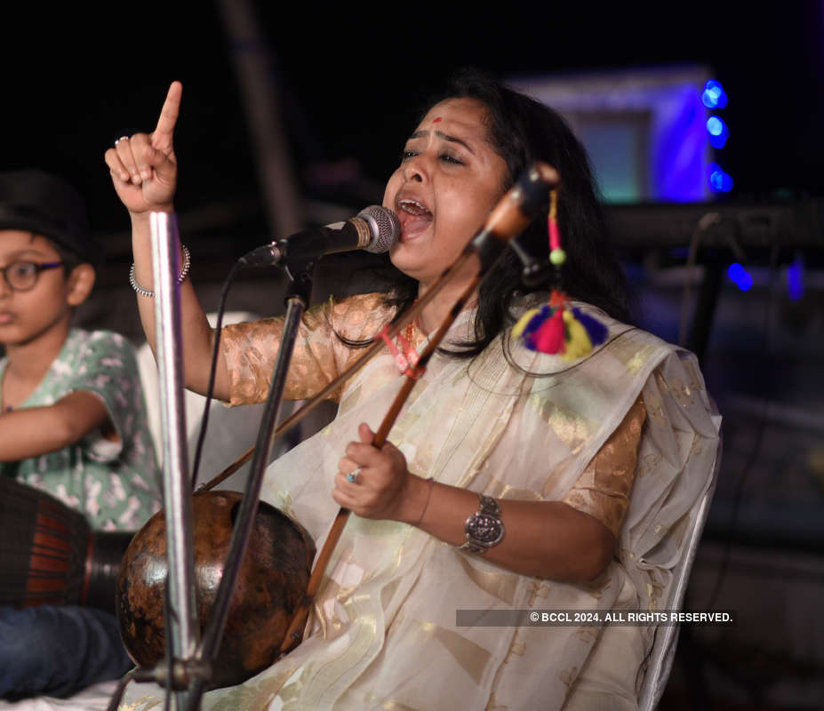 Music lovers enjoys at Shoi Tor Sathe