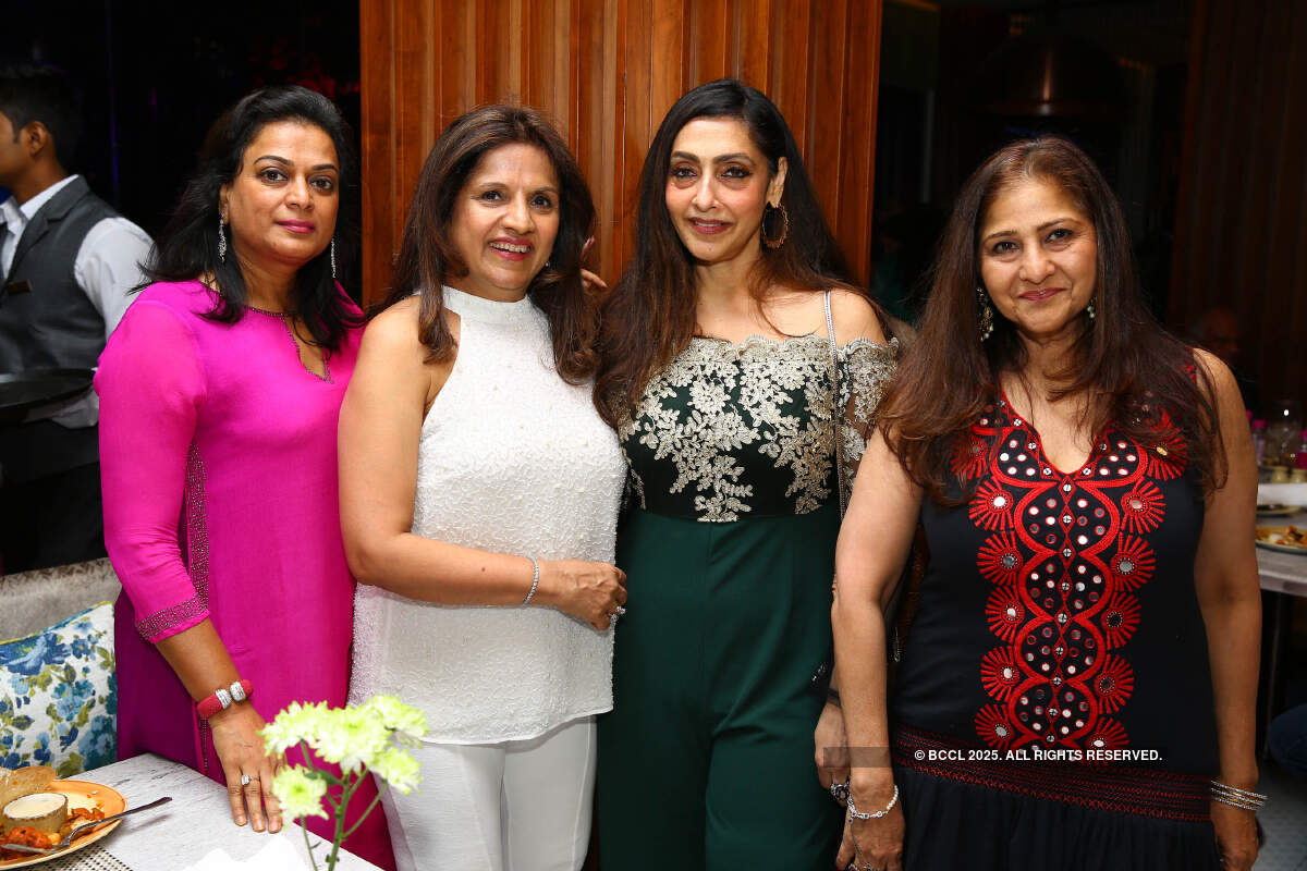 Vatsalya Nagla, Sunita Mankani, Lwwna Singh and Inku