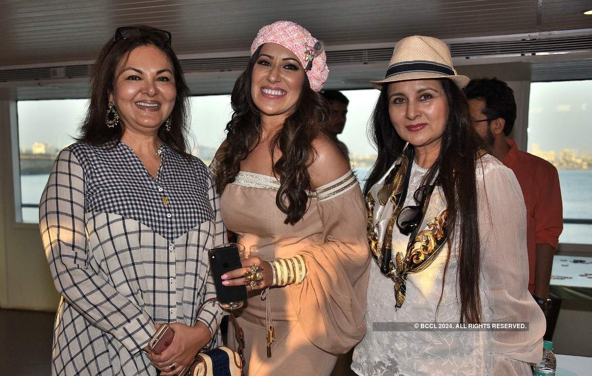 Celebs attend designer Maheka Mirpuri's Collection Exhibition