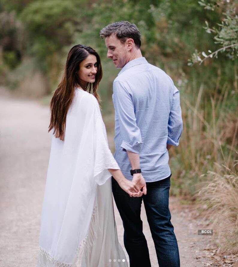 Ileana D'Cruz walks hand in hand with her 'hubby' Andrew Kneebone, says 'You make me happy every time you smile' 