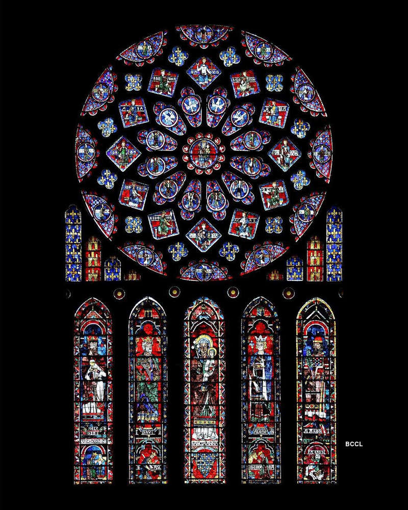 Pictures of Notre-Dame Cathedral treasures that make it so special